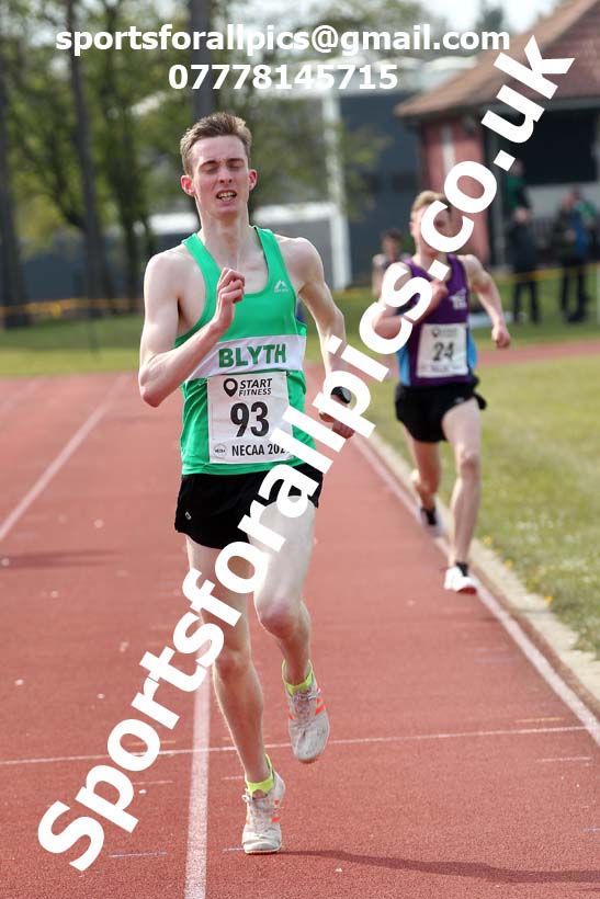 3000 metres, 2021 NECAA Open Graded Meeting, Morpeth. Photo: David T. Hewitson/Sports for All Pics